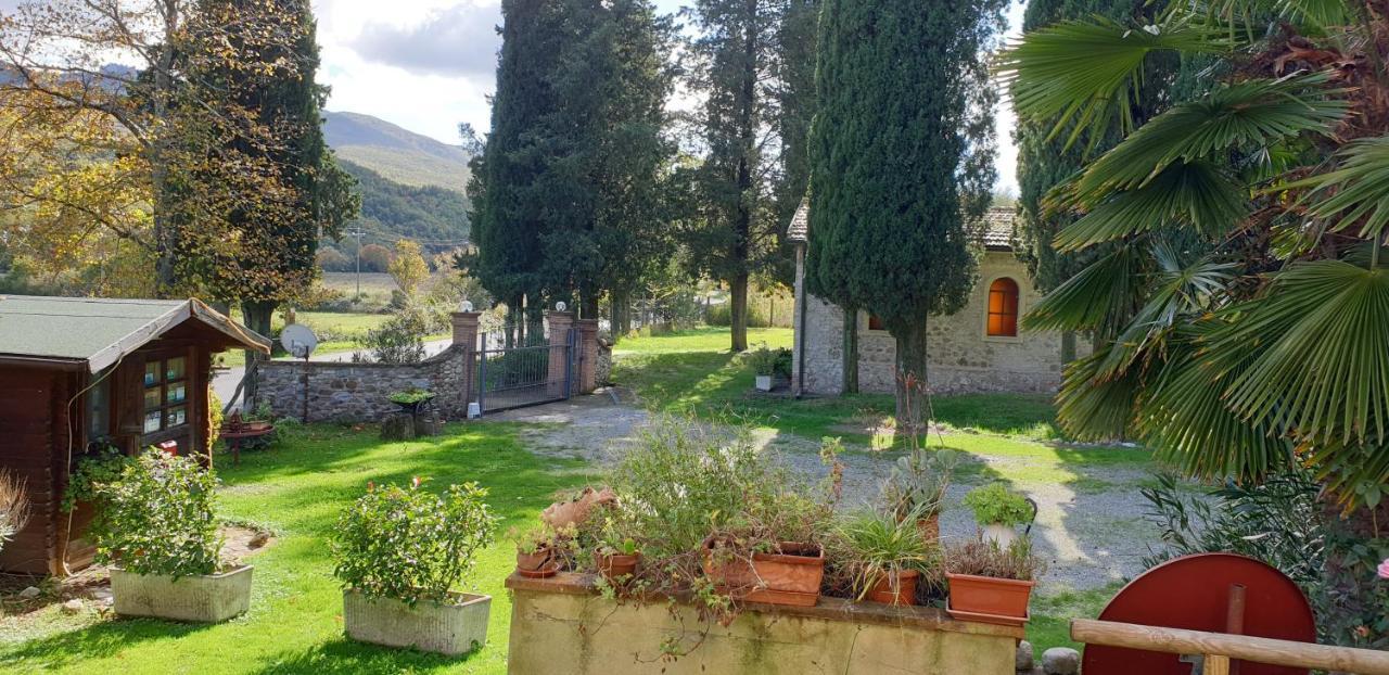 Agriturismo Due Ponti Villa Chianni Esterno foto