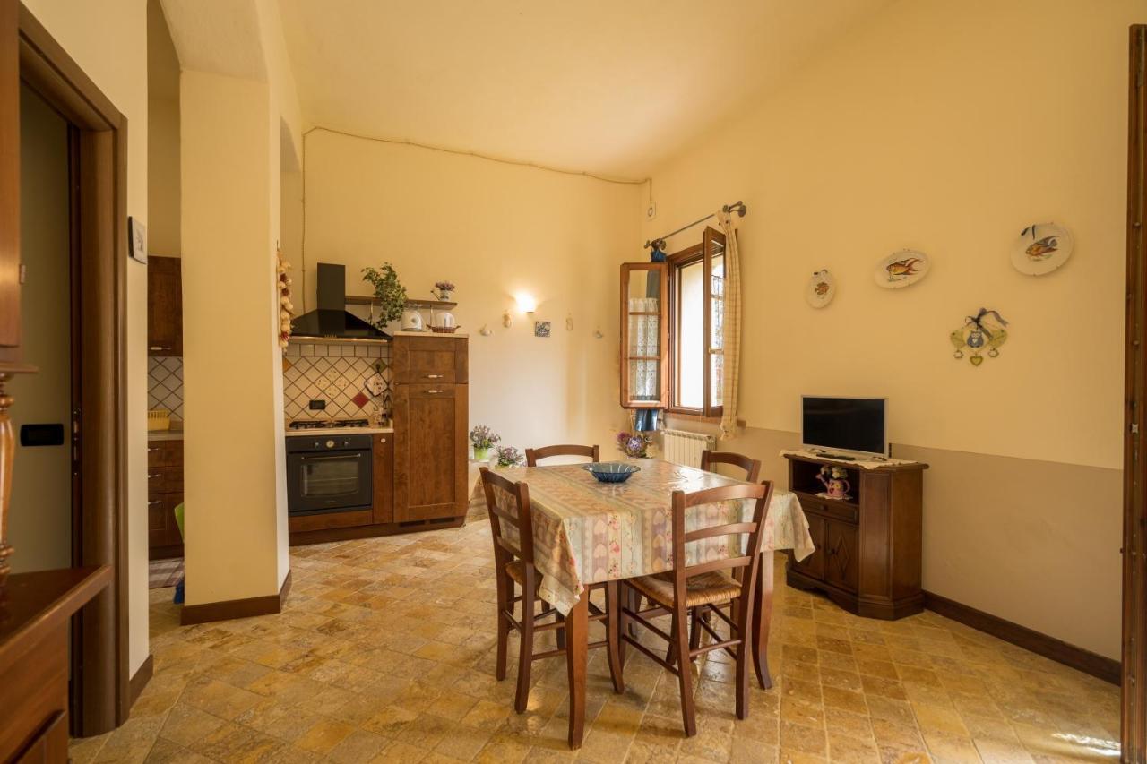 Agriturismo Due Ponti Chianni Esterno foto