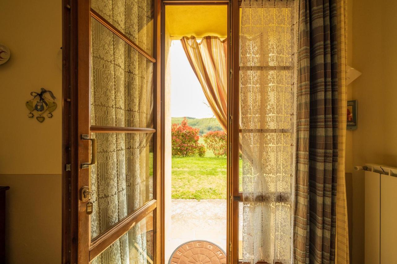 Agriturismo Due Ponti Chianni Esterno foto
