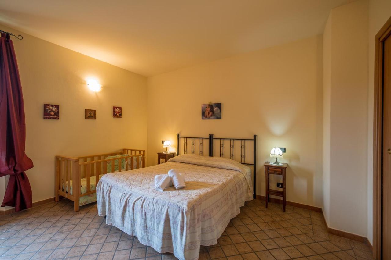 Agriturismo Due Ponti Chianni Esterno foto