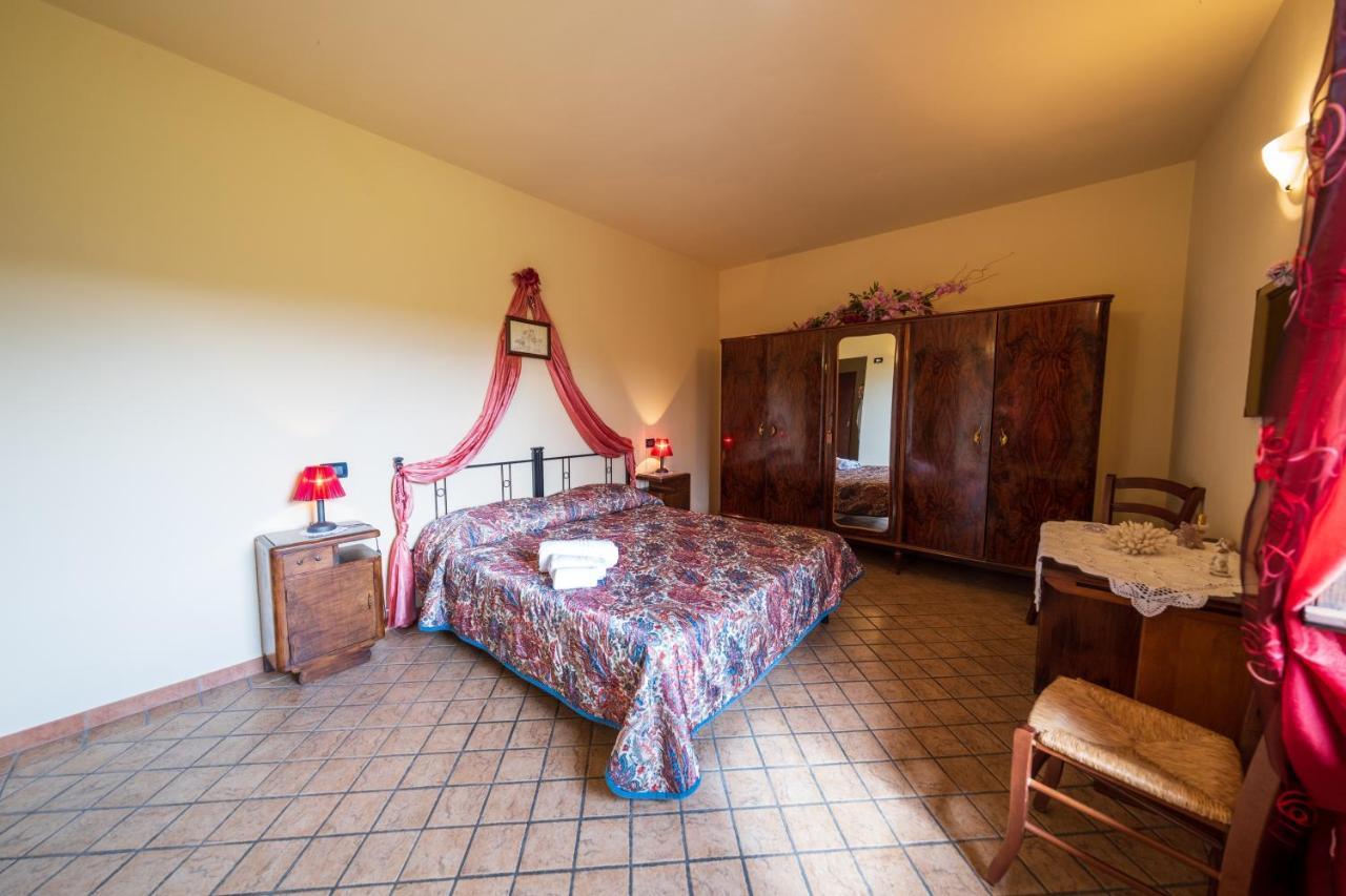 Agriturismo Due Ponti Chianni Esterno foto
