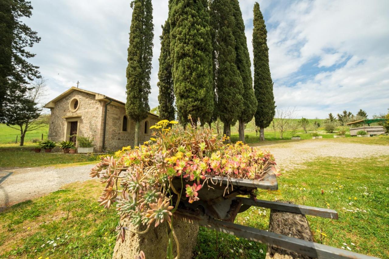 Agriturismo Due Ponti Chianni Esterno foto